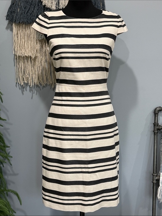 J. Crew Dresses & Skirts - J.Crew Black Cream Striped Sheath Dress Cap Sleeve Career Cocktail Size 0